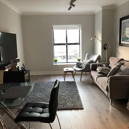 Apartment In Center.